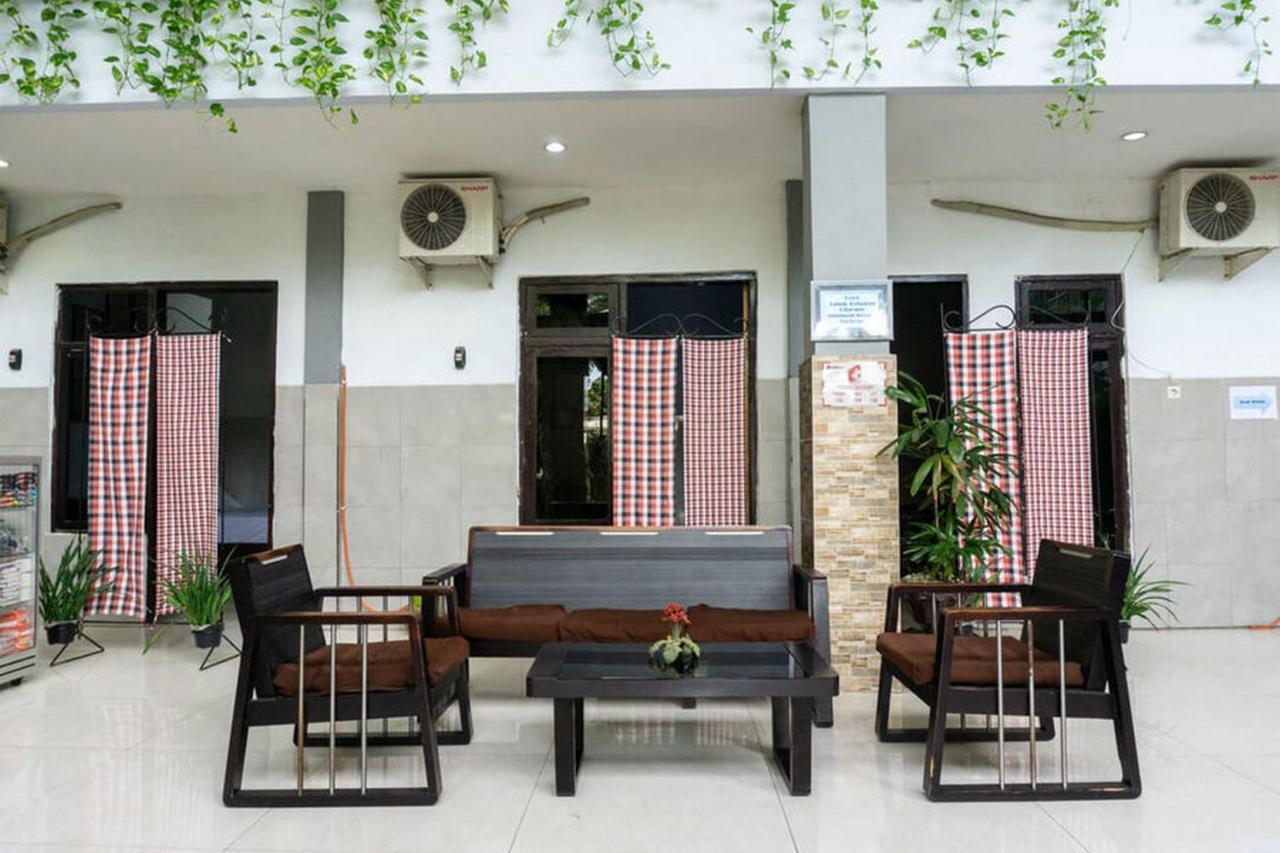 Reddoorz @ Hotel Surabaya Sumenep Ngoại thất bức ảnh