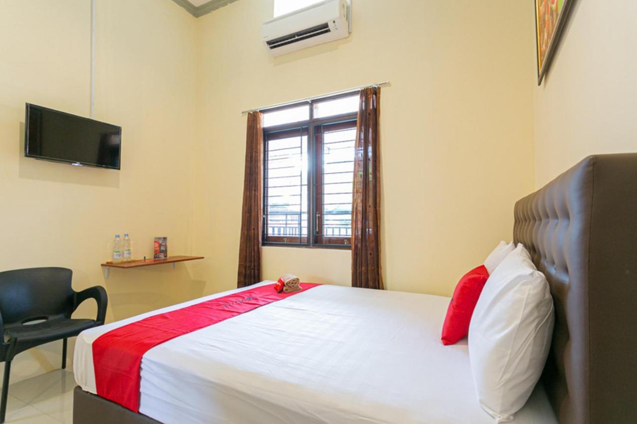 Reddoorz @ Hotel Surabaya Sumenep Ngoại thất bức ảnh